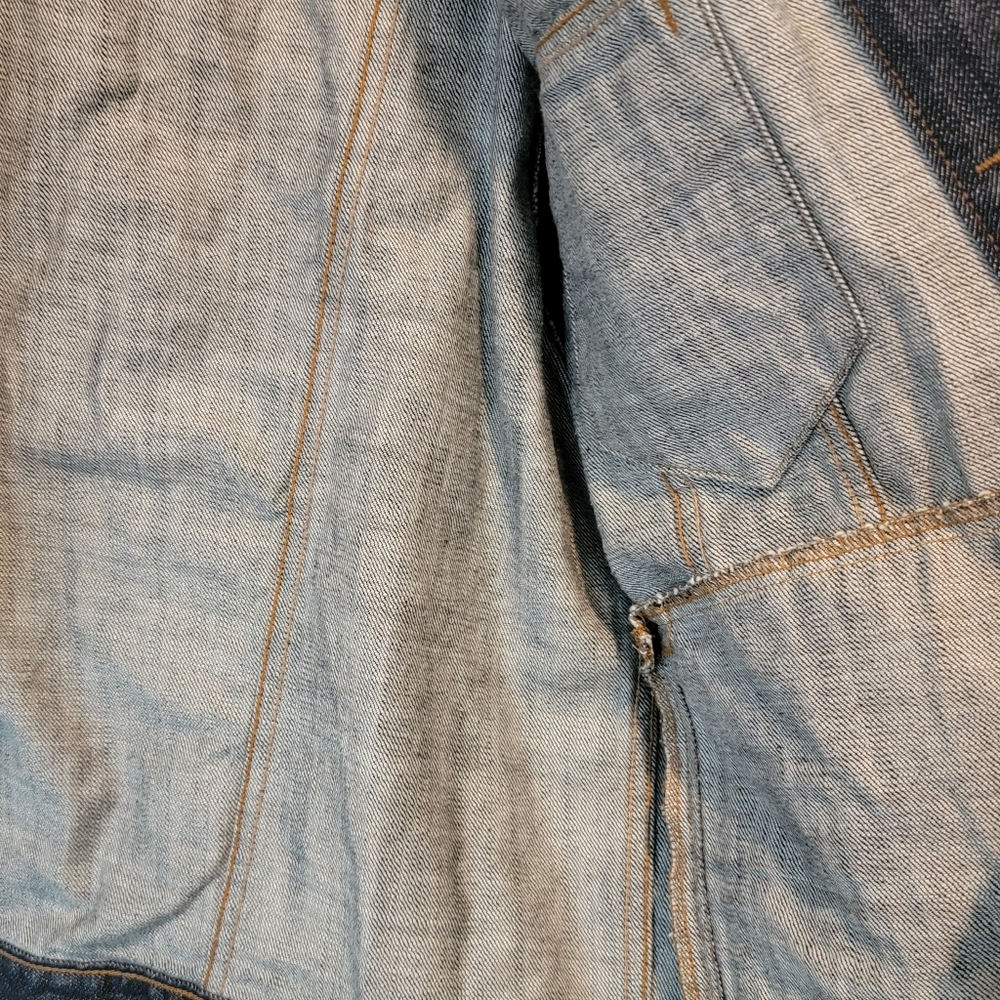 Levi's Men's Denim Jacket - Classic Blue - Picture 8 of 11